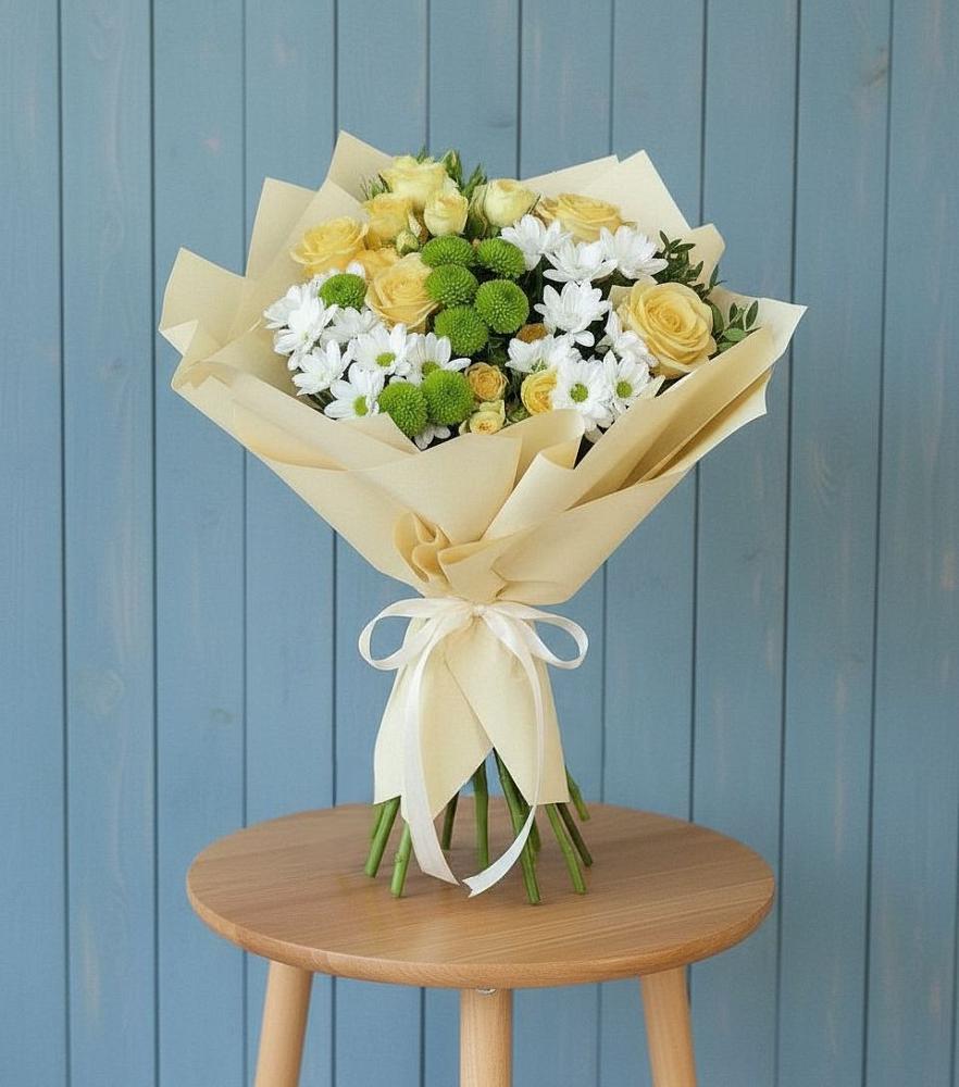 Букет цветов из: Хризантемы и Розы в Целине