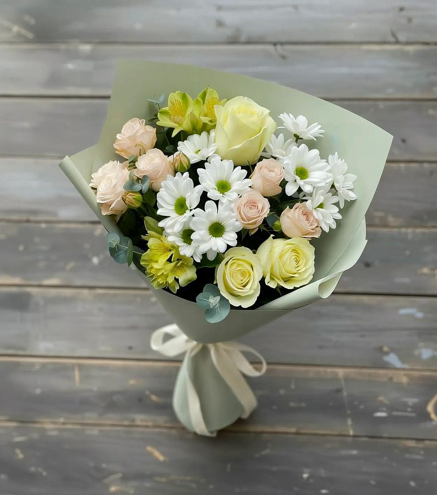 Букет цветов из: Альстромерии, Розы и Хризантемы в Целине