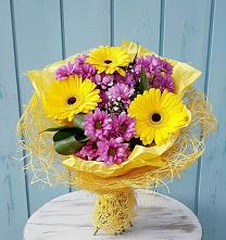 Букет цветов из:  Хризантемы и Герберы #REPLACE_PRED# Целине