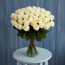 Букет 51 Белая роза Эдлесс Лав в Целине