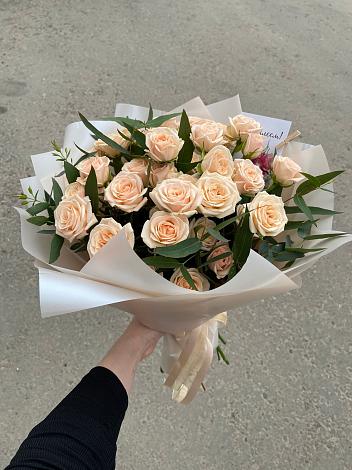 Букет Кремовые розы Латте в Целине